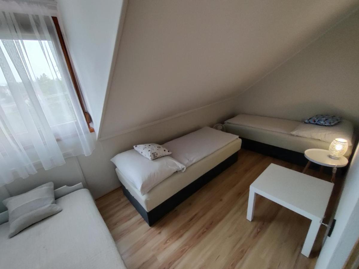 Bertalan Apartman Вонярцвашгедь Екстер'єр фото