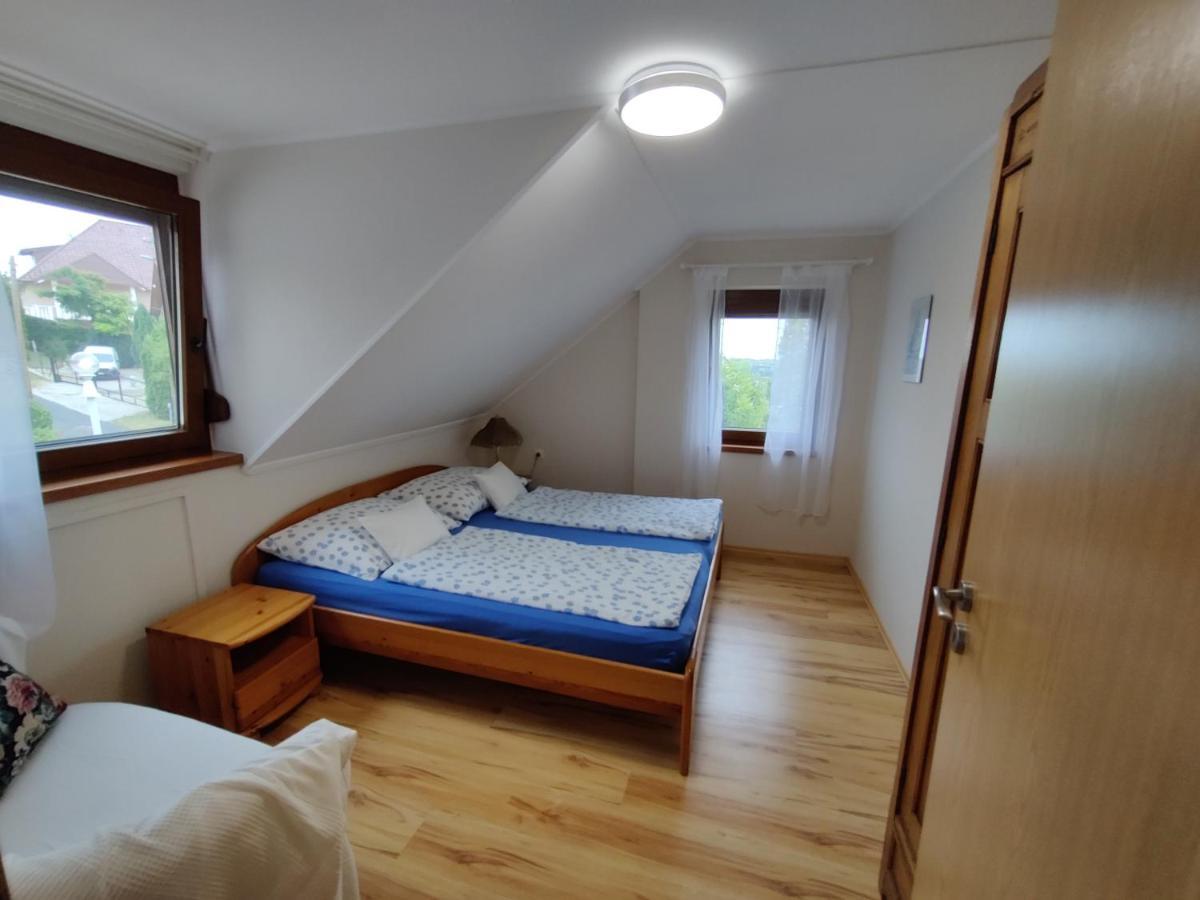 Bertalan Apartman Вонярцвашгедь Екстер'єр фото
